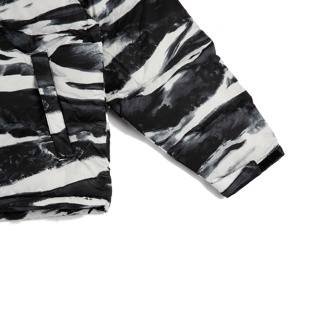 1996 Retro Nuptse Jacket Print 'TNF Black Edge Of Light Print'